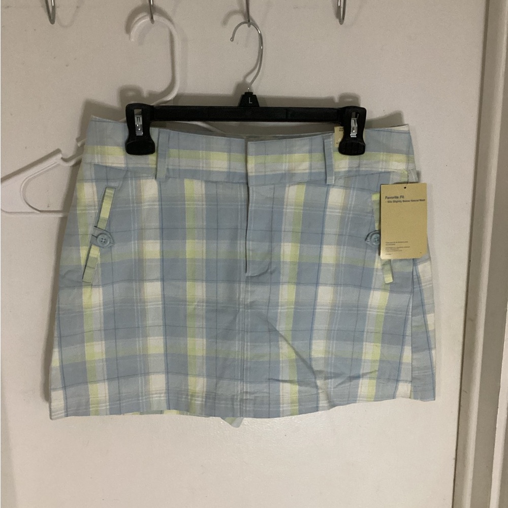 Dockers NWT Womens blue plaid skort size 8